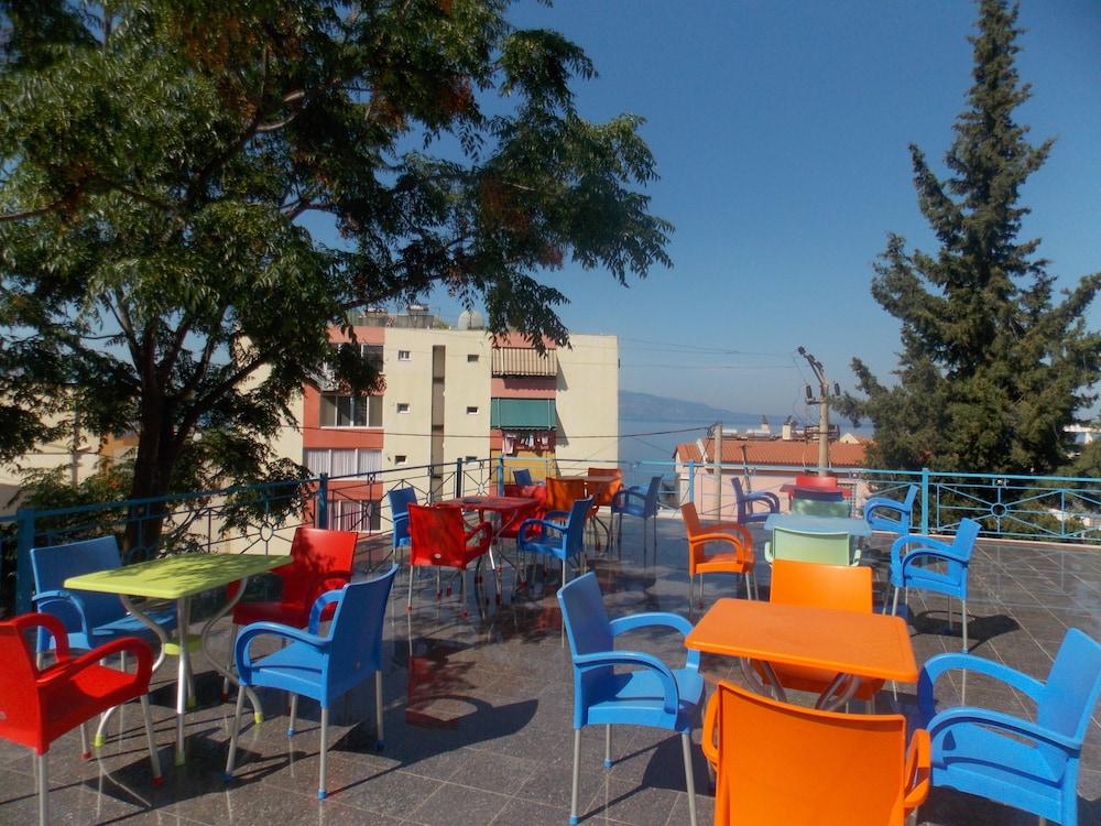 Blue Residence Sarandë エクステリア 写真