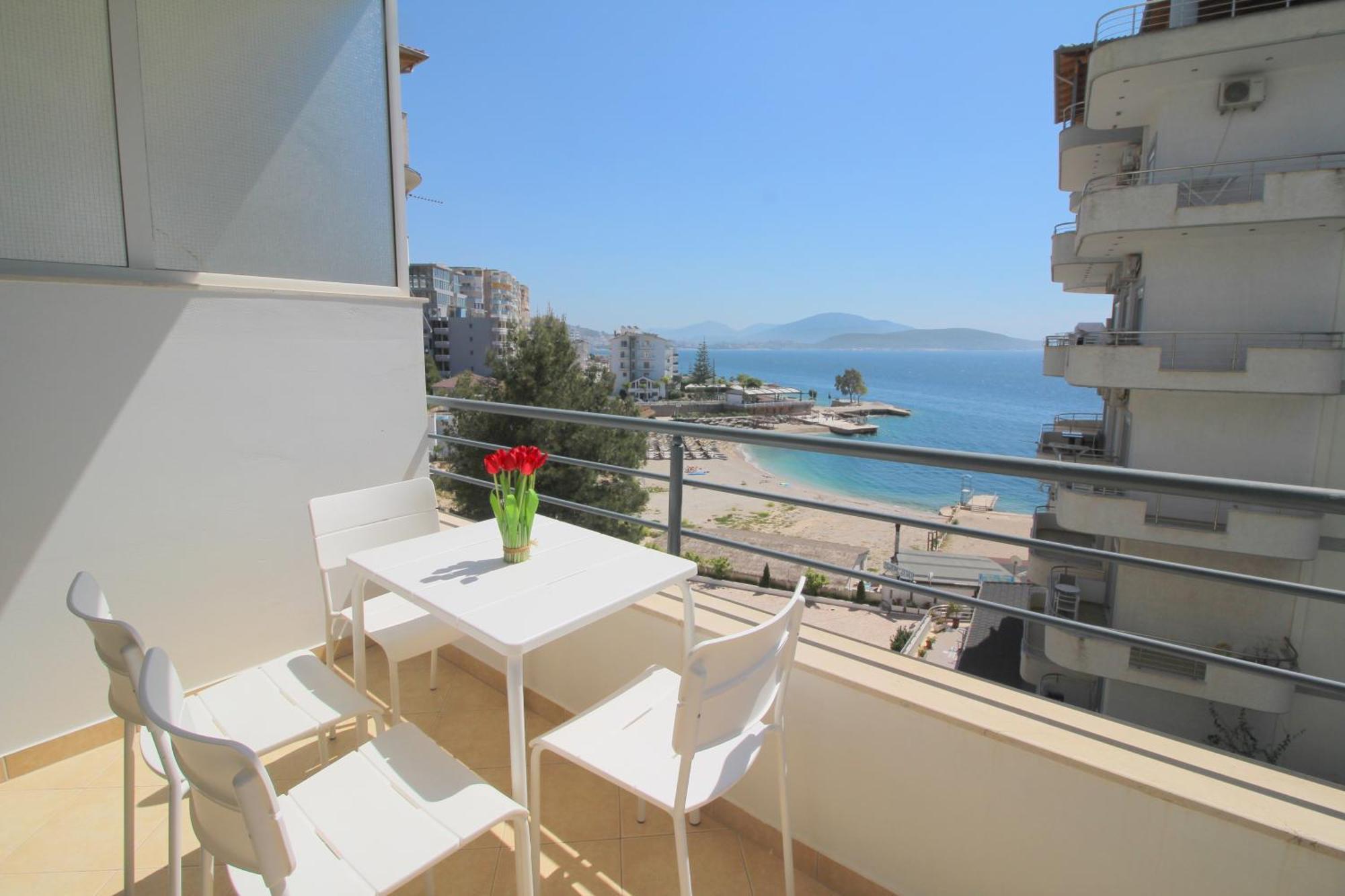 Blue Residence Sarandë エクステリア 写真