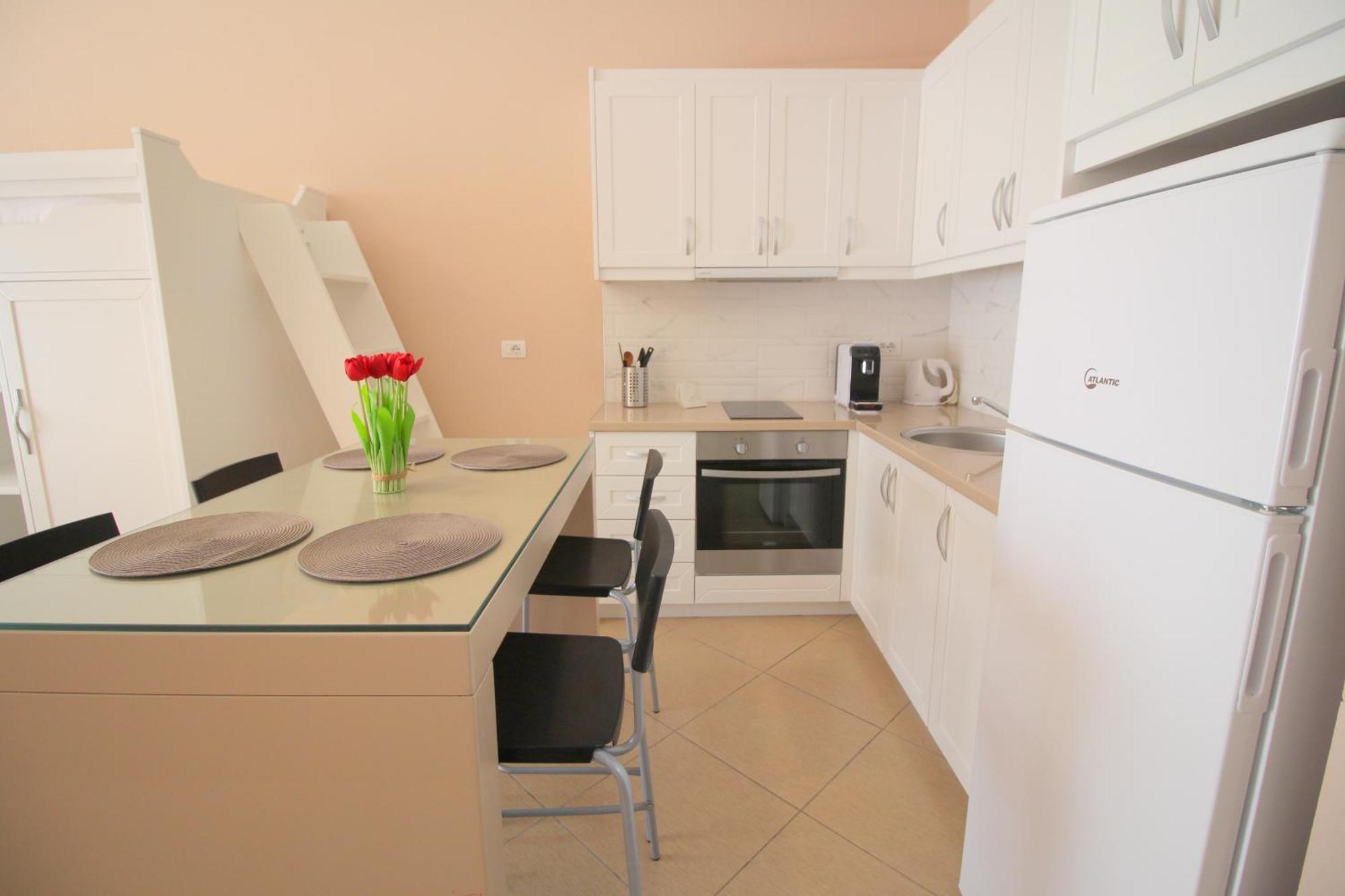 Blue Residence Sarandë エクステリア 写真