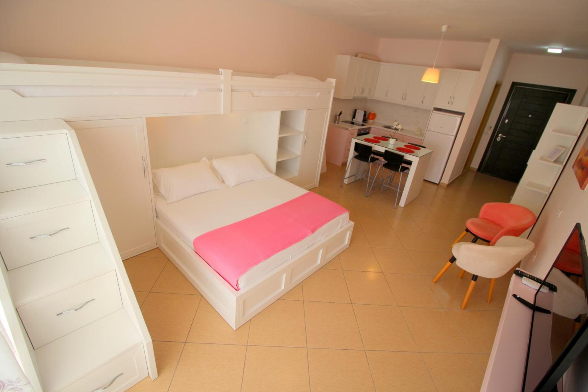 Blue Residence Sarandë エクステリア 写真