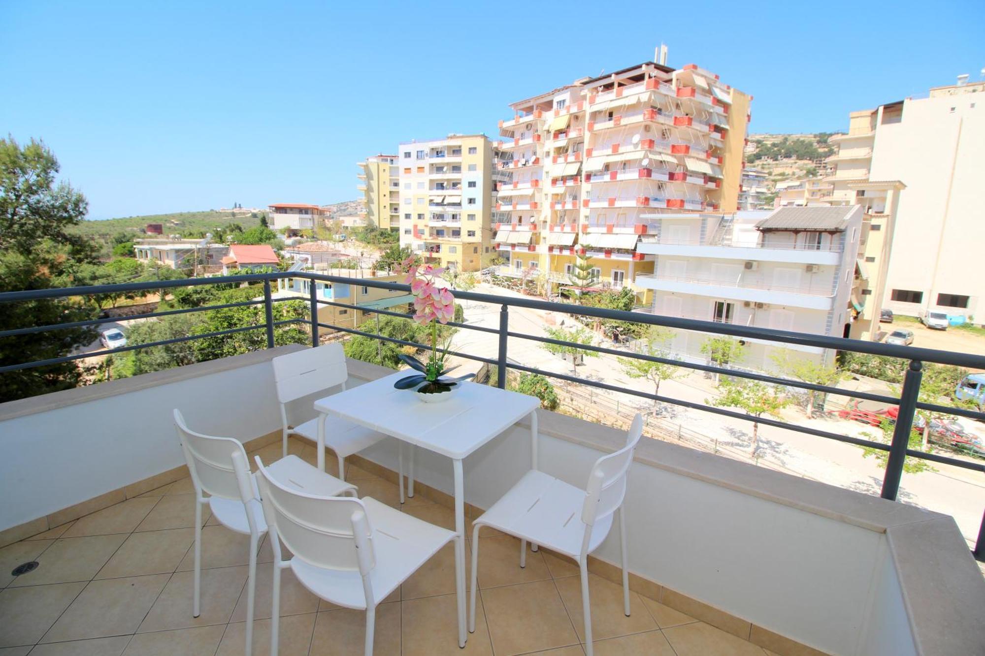 Blue Residence Sarandë エクステリア 写真