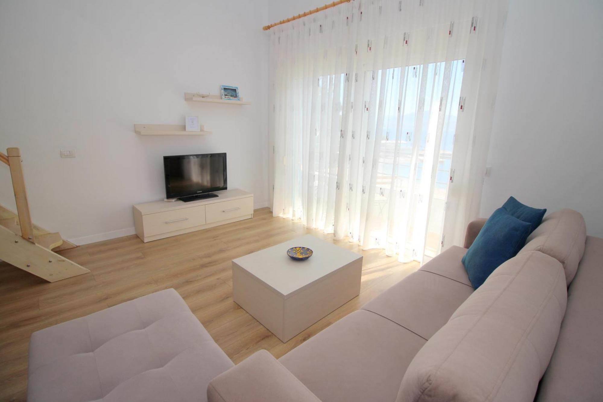 Blue Residence Sarandë エクステリア 写真