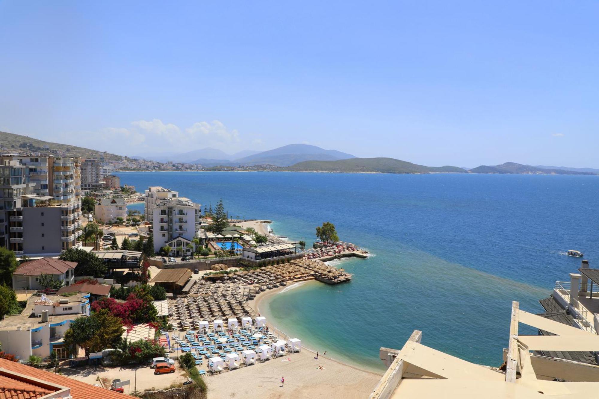 Blue Residence Sarandë エクステリア 写真