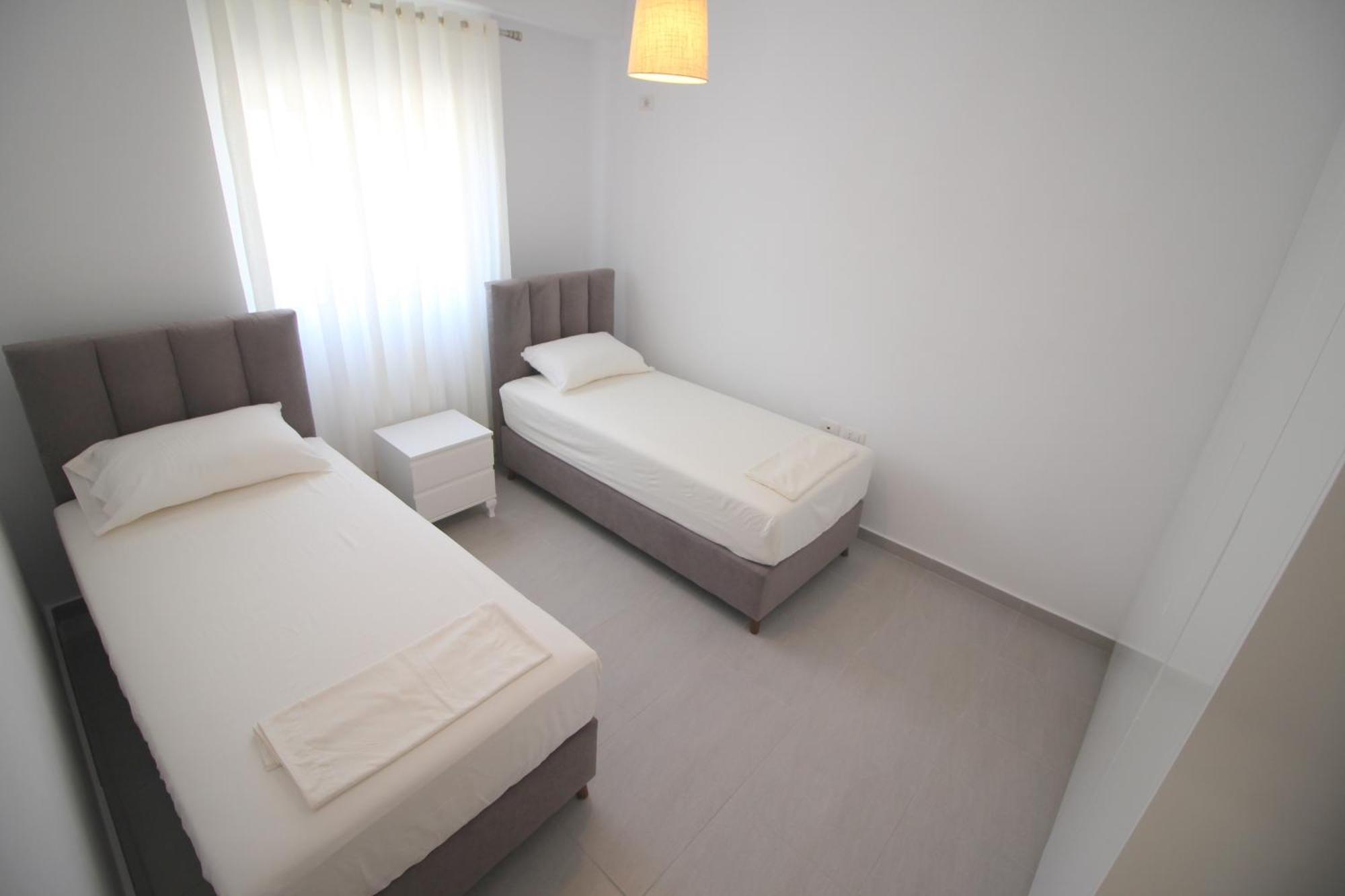 Blue Residence Sarandë エクステリア 写真