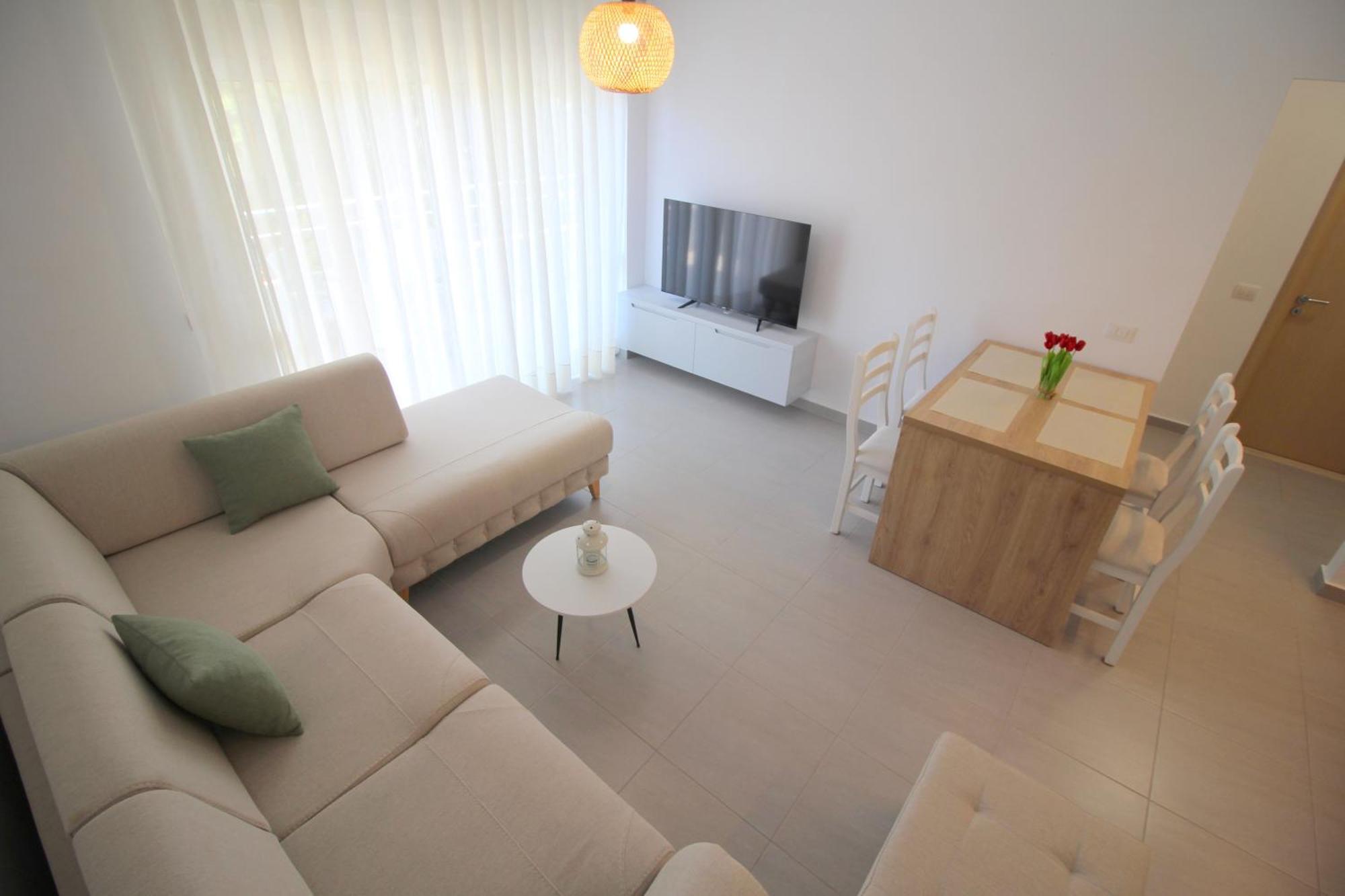 Blue Residence Sarandë エクステリア 写真