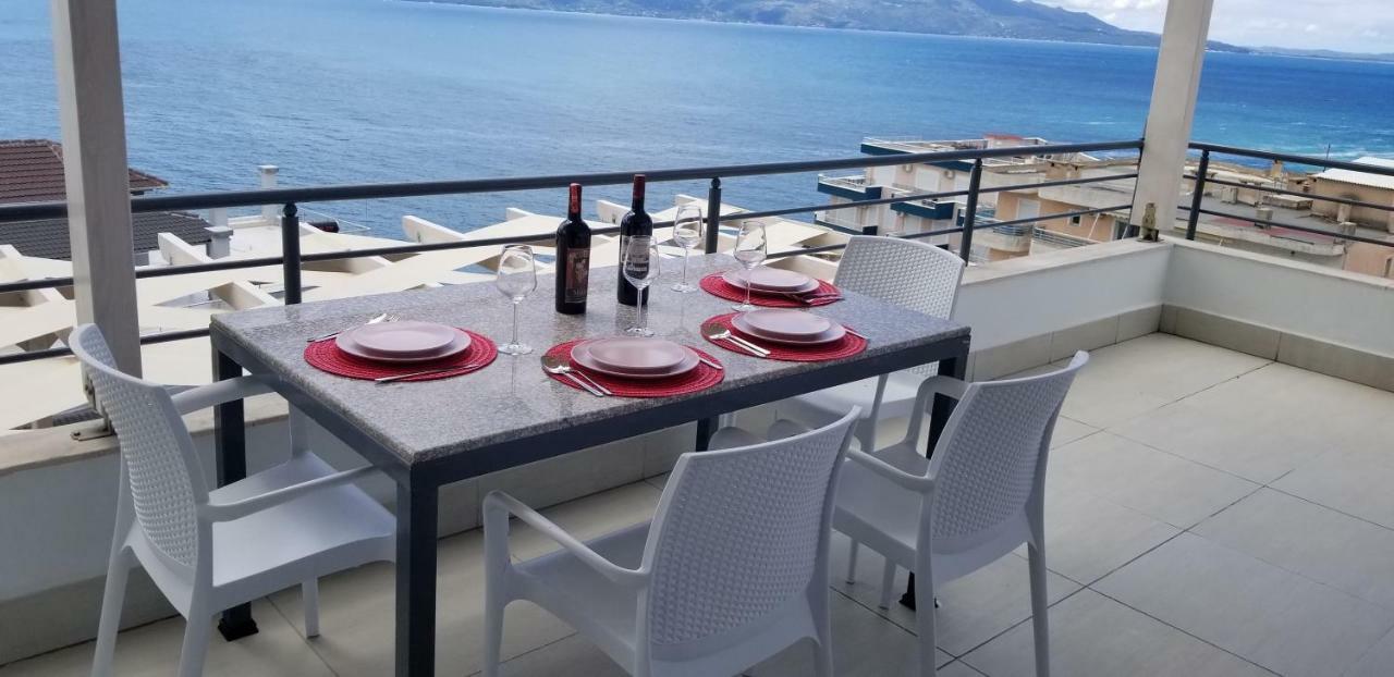 Blue Residence Sarandë エクステリア 写真